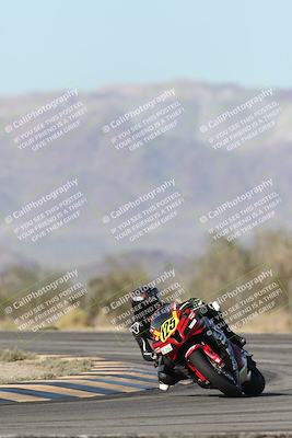 media/Dec-04-2025-Racers Edge (Thu) [[5ebc9f124d]]/3-B Group/1-Session 1 (Turn 7)/